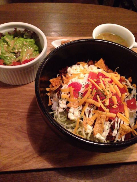 今日はタコライスランチです