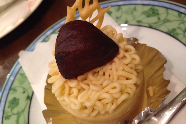 今日はモンブランです