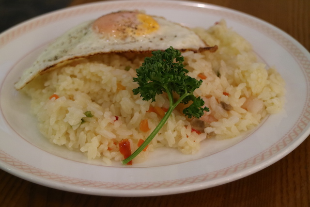 今日はシーフードピラフです