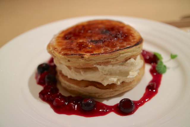 今日はクレームブリュレパンケーキです