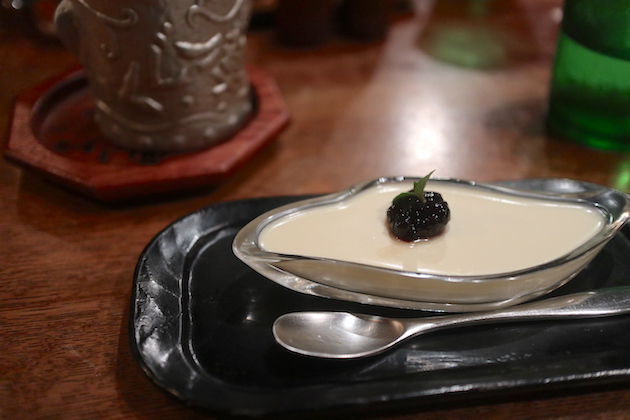 今日はレアチーズケーキです