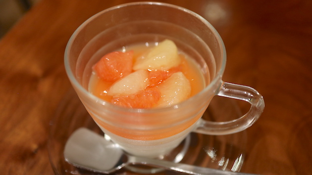 今日はグレープフルーツムースです