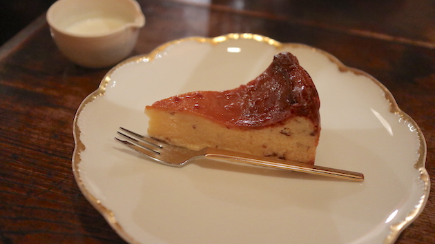 今日はニューヨークチーズケーキです