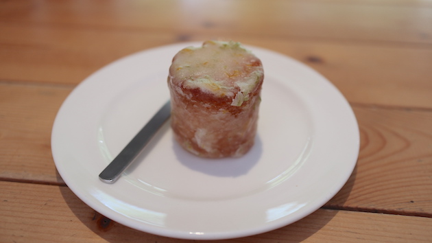 今日は柑橘のパウンドケーキです