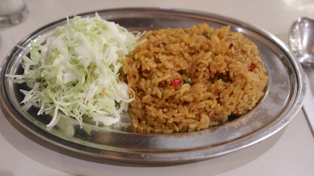 今日はドライカレーです