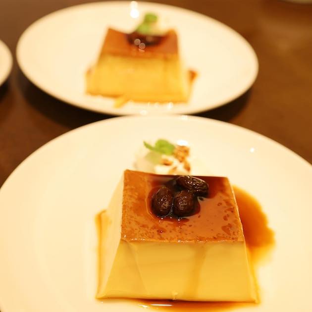 今日は名物プリンです