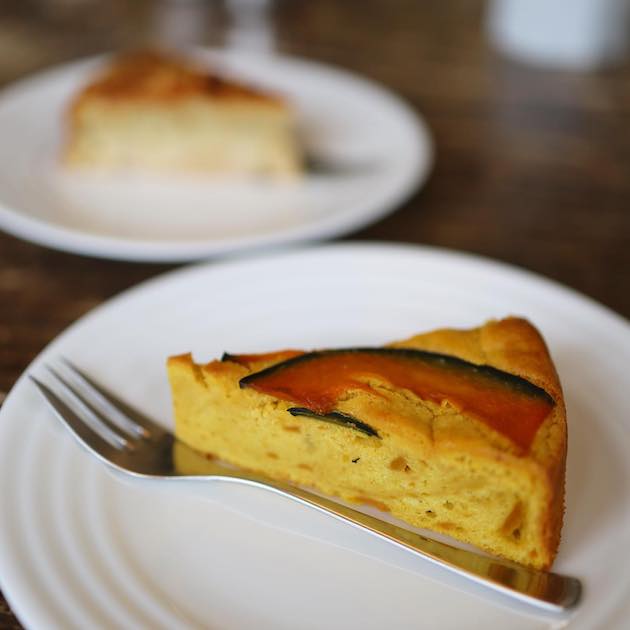 今日はかぼちゃのケーキです