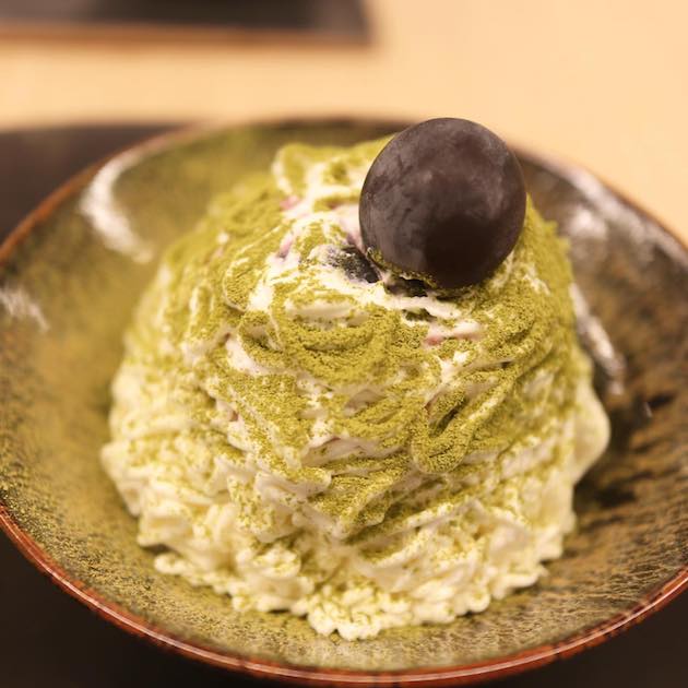 今日はカネ十モンブラン 煎茶と巨峰です