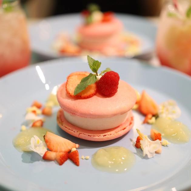 今日はマカロン・ペスカ・ジェラートです