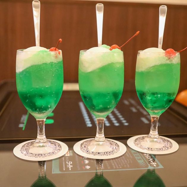 今日はクリームソーダです