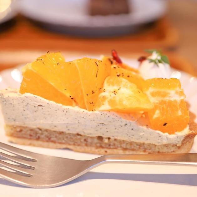 今日はオレンジとチャイクリームタルトです