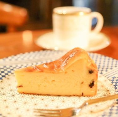 今日はニューヨークチーズケーキです