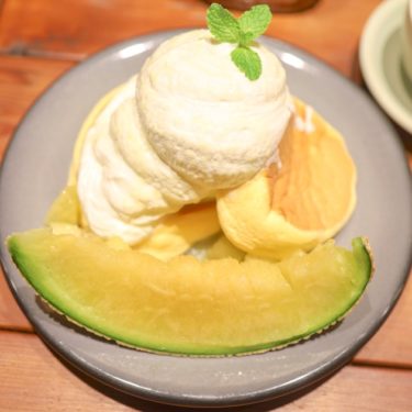 今日は完熟メロンのパンケーキです