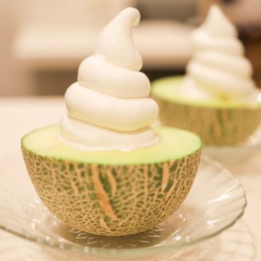 今日はプレミアム生メロンソフトです