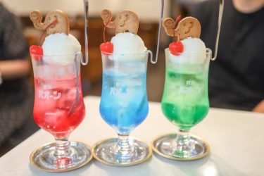 今日はクリームソーダです