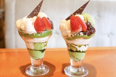 今日は抹茶パフェです