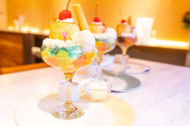 今日はチーズプリンパフェです