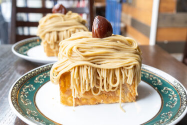 今日は和栗のモンブランミルフィーユです