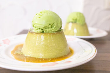 今日は自家製 抹茶プリンのアイス乗せです