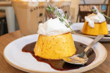 今日は自家製プリンです