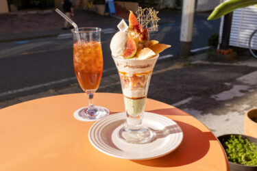 今日はいちじくのパフェです