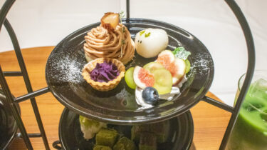 今日はアフタヌーンティーです