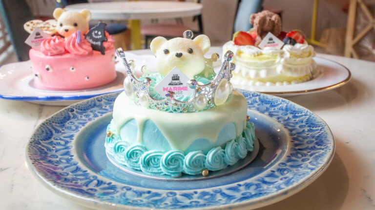 今日はクマさんケーキです
