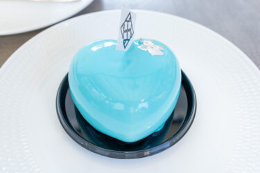 今日はTHE BLUEのケーキです