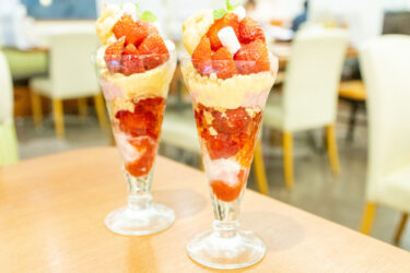 今日はあまおう苺のシューサンデーです