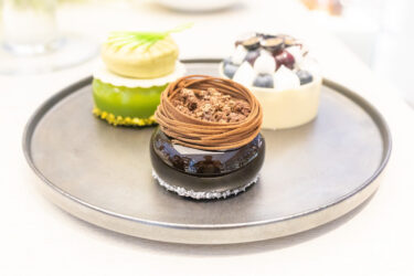 今日はマンダリン オリエンタル 東京のケーキです