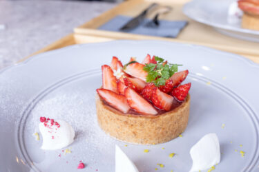 今日は苺タルトです