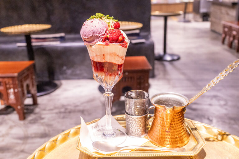 今日はオットマンベリーパフェです