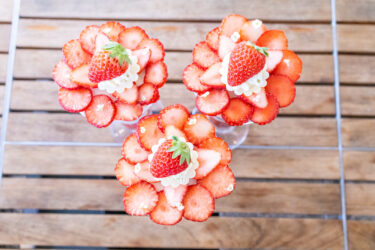 今日は柚子香る苺のパフェです