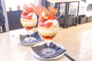 今日は苺 バジルミント フロマージュ パフェです